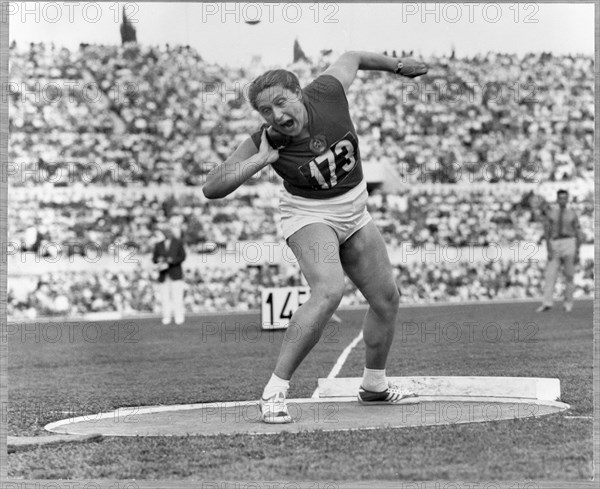 Rome 1960: champion Tamara Press.