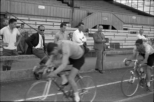 Hugo Koblet coaching young cycle racers 1962.