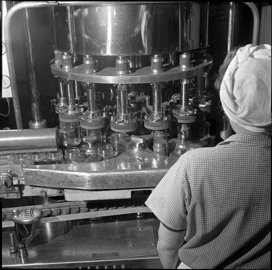 Women Packing Nescafe, around 1965.