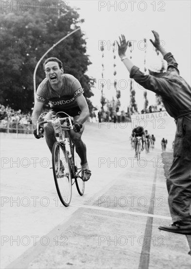 Tour de Suisse 1954: Stage winner Eugen Kamber.