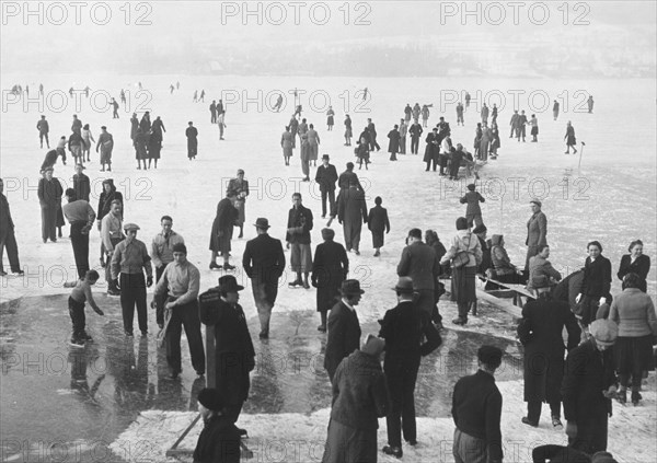 Lake of Constance, Untersee frozen up; 1954.