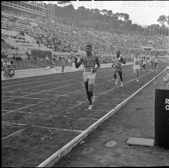 Rome 1960: 4x400m relay, heat 2, USA win.