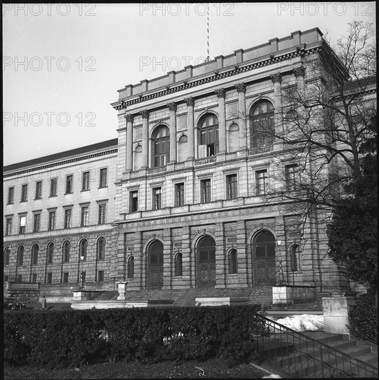 ETH main building, entrance Polyterrasse, Zurich around 1960.