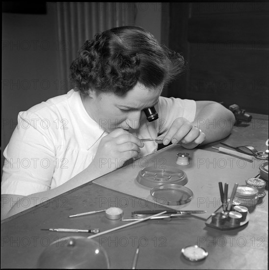 First female master watchmaker in Switzerland: Mrs. Gschwind-Wiedenmann, 1952.