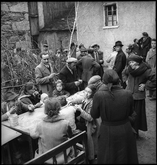 Italian Refugees. 1944