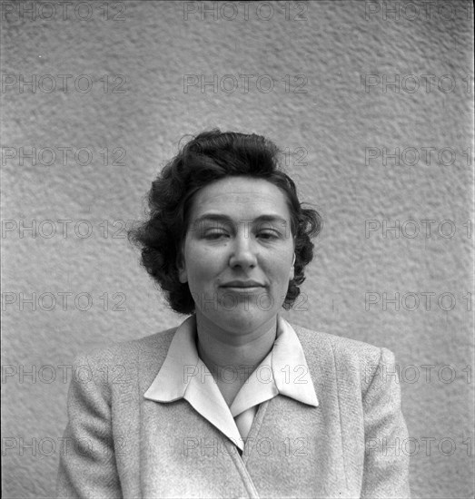 Beryl McCarthy, competition swimmer, 1947.