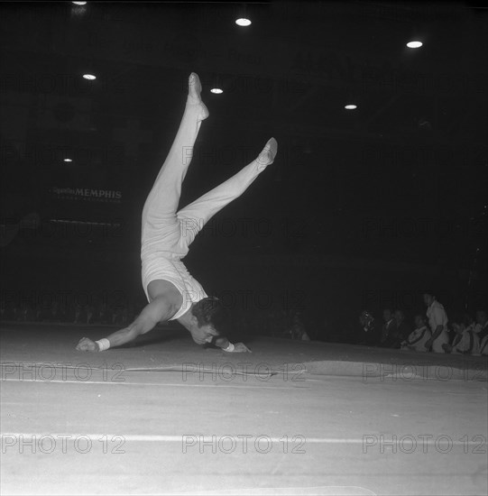 Takashi Ono, Japanese athlete .