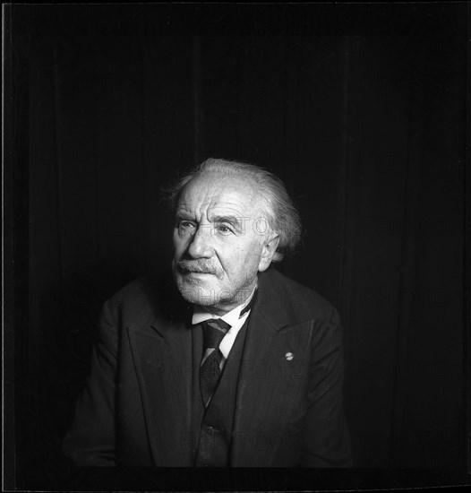 Prof. Otto Volkart, ca. 1950 .