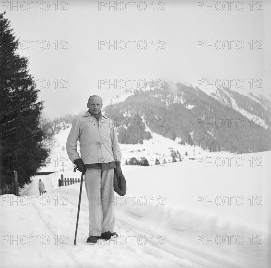 Field Marshal Montgomery going for a walk, 1946 .