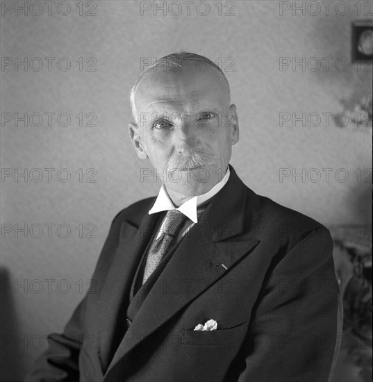 Gaston Castella, rector university of fribourg, around 1944