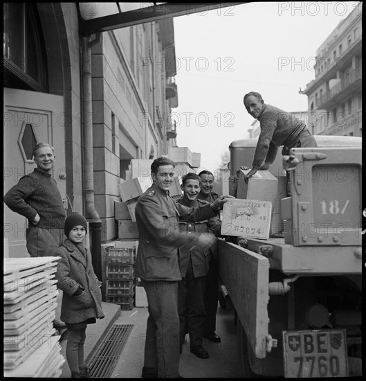 Preparation christmas presents for soldiers. 1940