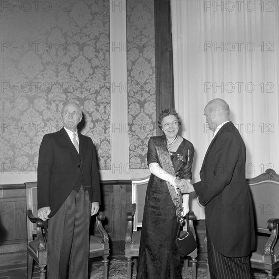 Reception of the Mexican ambassador by the federal council, 1958.