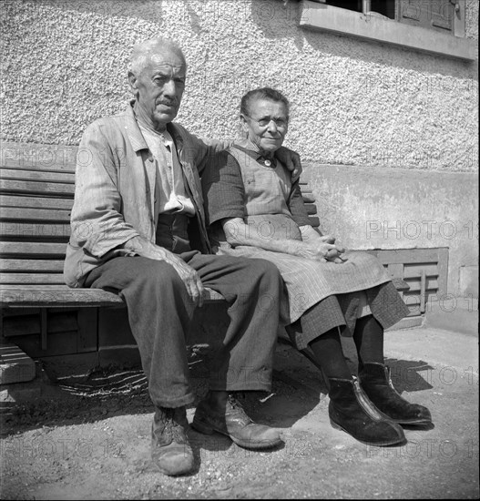 Married couple Gräser-Knecht, diamond wedding in Frauenfeld 1945.