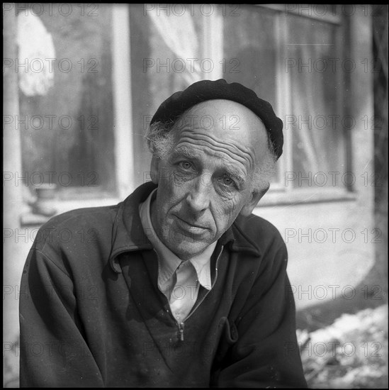 August Bläsi, sculptor 1958.