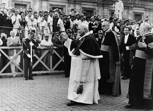 Olympic Games Rome 1960: Pope audience for the athletes.