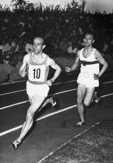 Letzigrund Meeting 1952, 1500m:: Barthel wins ahead of Lueg.