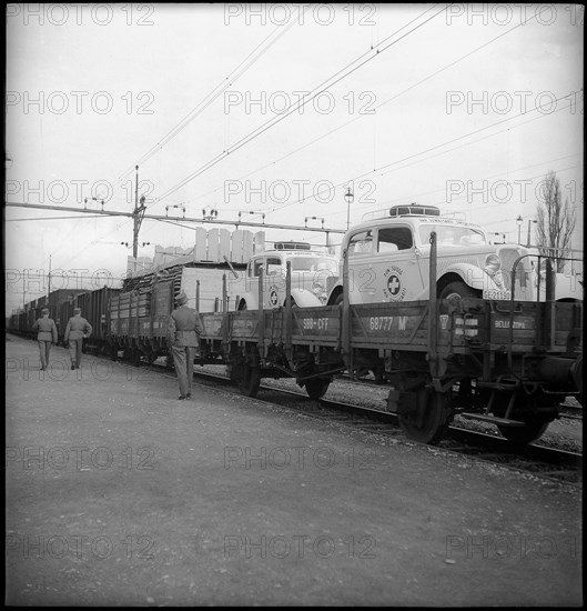 After World War 2: Swiss Donation train for Poland, 1946 .