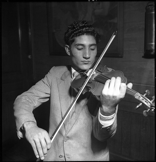 Luciano Vicari, musician 1950.