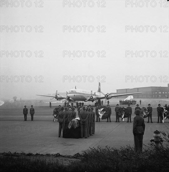 Transportation of King Tribhuvan's body to Nepal, Zurich-Kloten 1955.