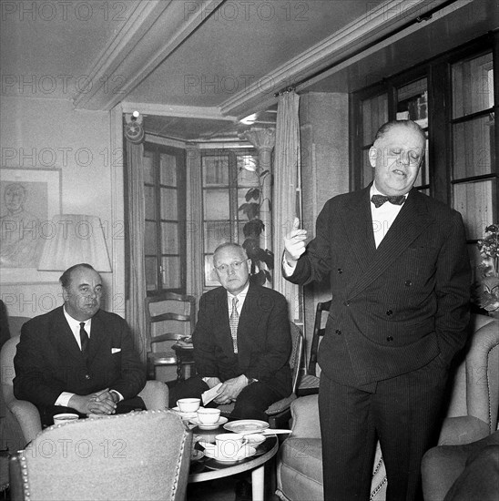 Albert Urfer, mayor Emil Landolt, Jean Villard Gilles, 1959.