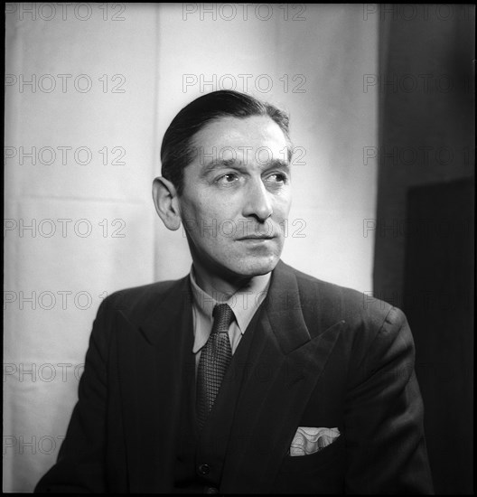 Albert Verly, writer 1950 .