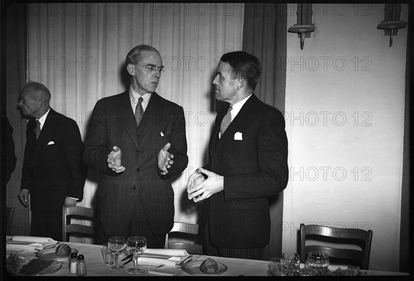 Richard Stafford Cripps, lecture at ETH's Auditrium Maximun. Zurich 1946