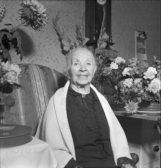 Mrs. Aline Chavan-Barbey, 100 years old, Lausanne 1951.