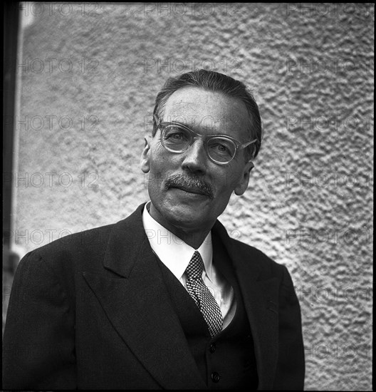 Professor Auguste Viatte 1952.