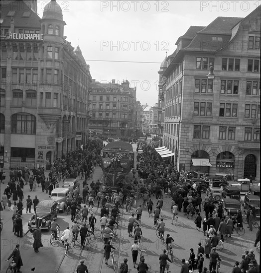 Nosy people watching ship transport through Zurich 1938