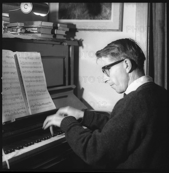 Armin Schibler, composer ca. 1960 .