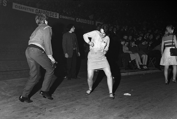 Fans at Rolling Stones concert at Hallenstadion, Zurich 1967 .