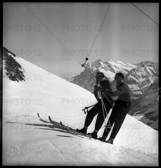 Prince Bernhard (r) at the Lauberhorn ski lift, 1946