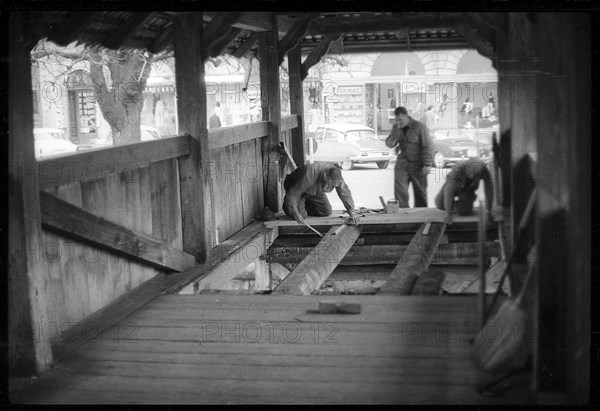 Lucerne, Renovation Kapellbrücke. 1961