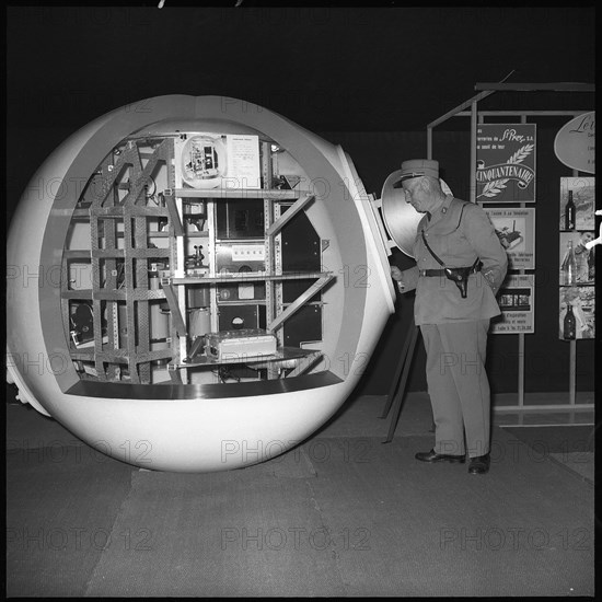 Jacques Piccard's submarine Bathyskaph, 1960