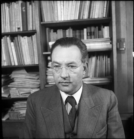 Hans Barth, foreign correspondent around 1946