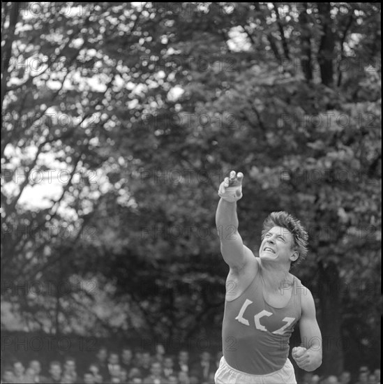 Shotputter Bruno Graf, 1960