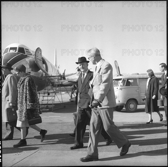 Arrival of Lord Edmond Davis at the airport of Zurich Kloten, 1957