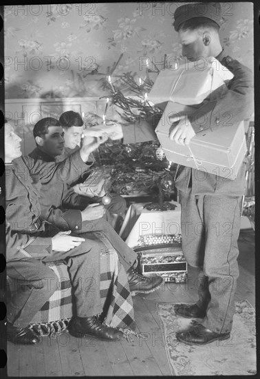 Soldiers celebrating Christmas