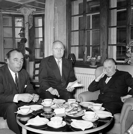 Albert Urfer, mayor Emil Landolt, Jean Villard Gilles, 1959