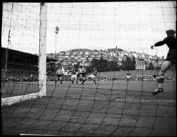 Football WC 1954, match for 3rd place: Austria - Uruguay. keeper Schmied