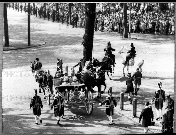 Carriage with the princesses of Holland ran away 1963