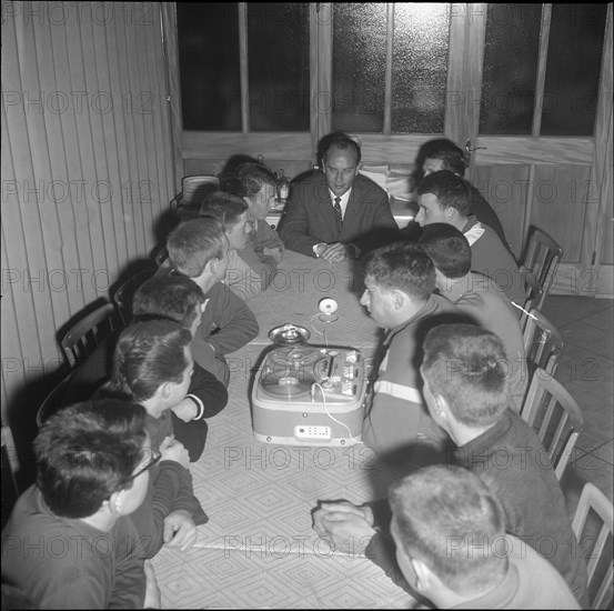 Hugo Koblet coaching young cycle racers 1961