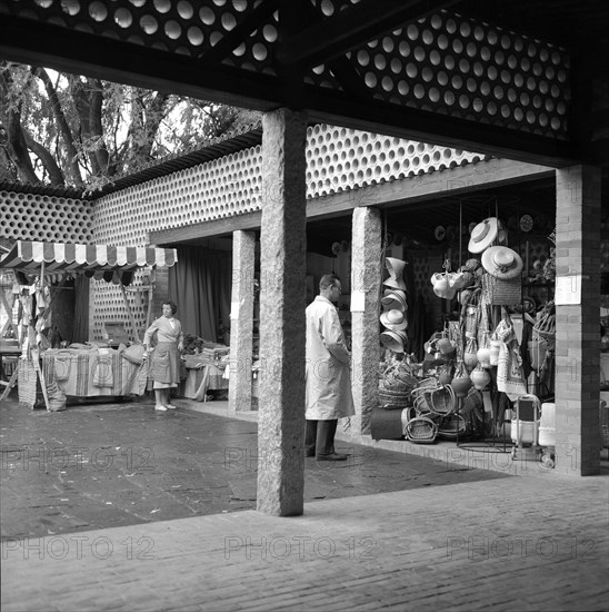 SAFFA fair 1958: stall at the House of the canton Ticino