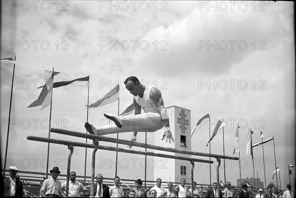 Gymnast Marcel Adatte, 1946