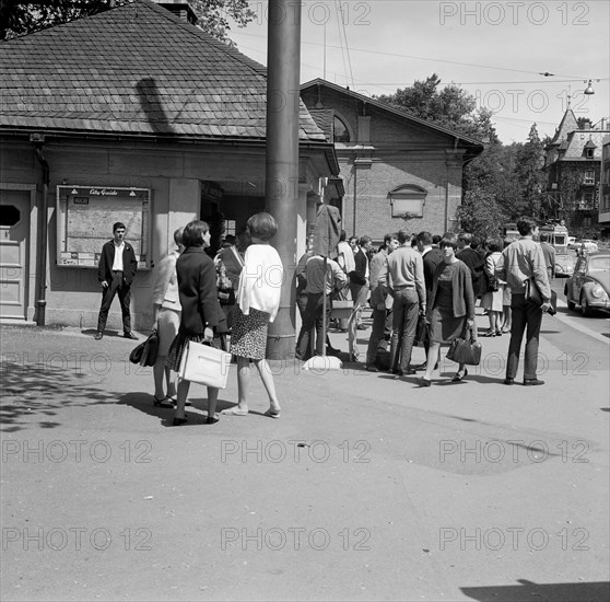 Teenagers after school, Pfauen, Zurich 1966