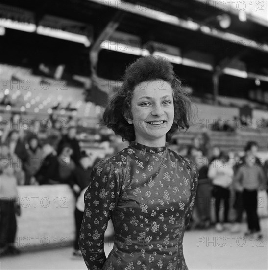 Fränzi Schmidt, figure skater and roller skater, ca. 1960