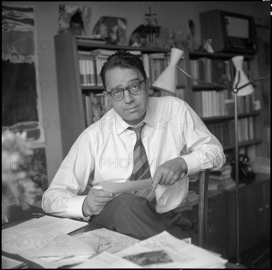 Author Albert Ehrismann at home in Zurich ca. 1960