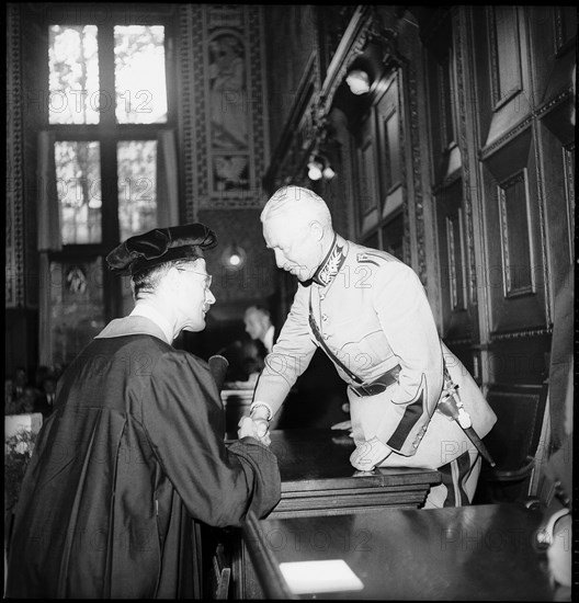 General Guisan at the commemoration 500 years Battle of St. Jakob an der Birs, Basle 1944