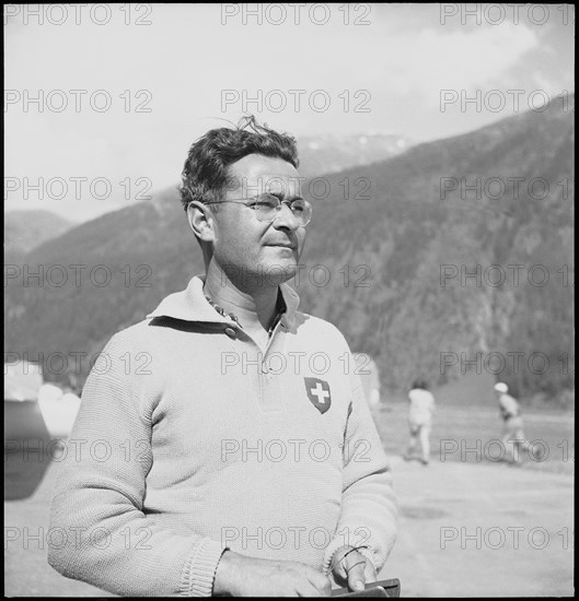 Karl Ruckstuhl, glider pilot and race driver 1949