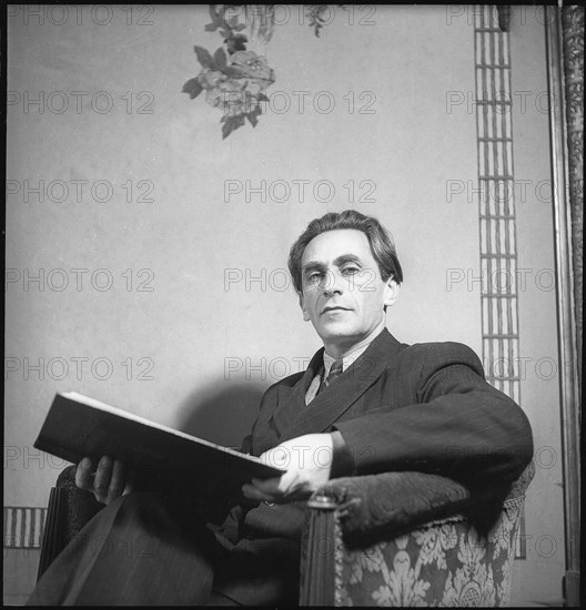 Mieczyslaw Jastrun, writer ca. 1940